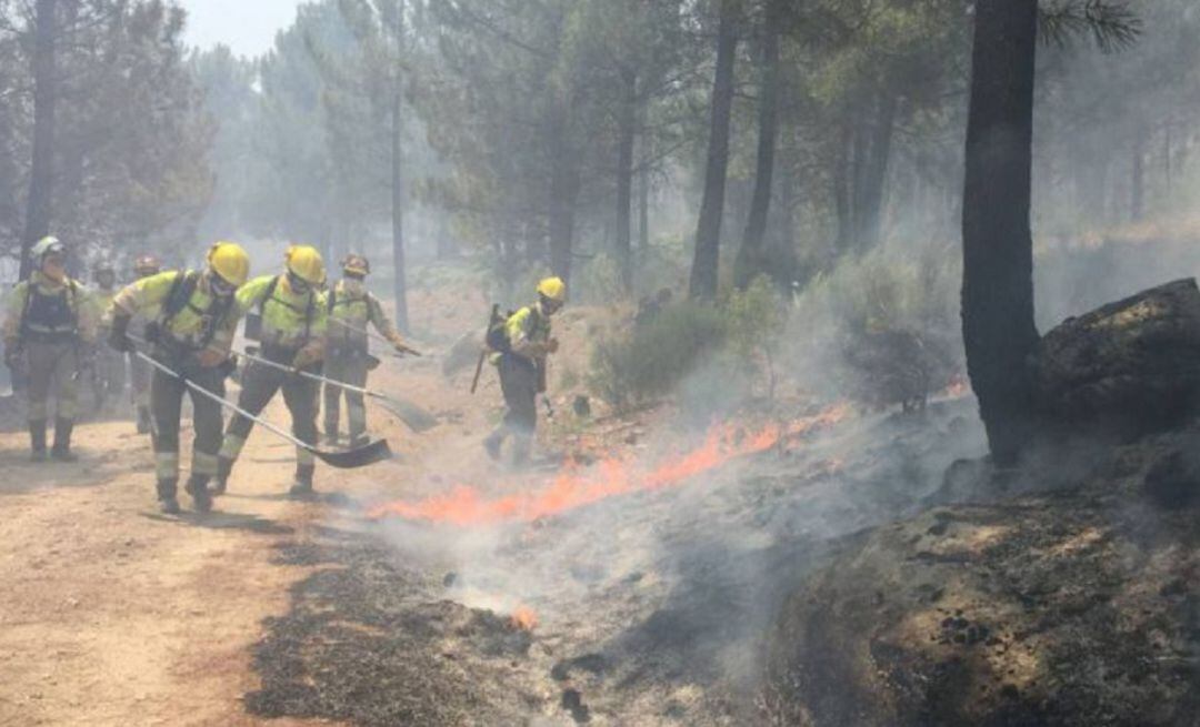 Trabajando contra un incendio