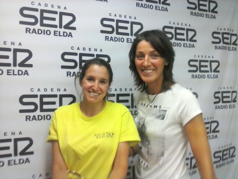 Aitziber Elejaga y Carla Jover, Presidenta y Secretaria de ASCAN en Vinalopó Hoy por Hoy