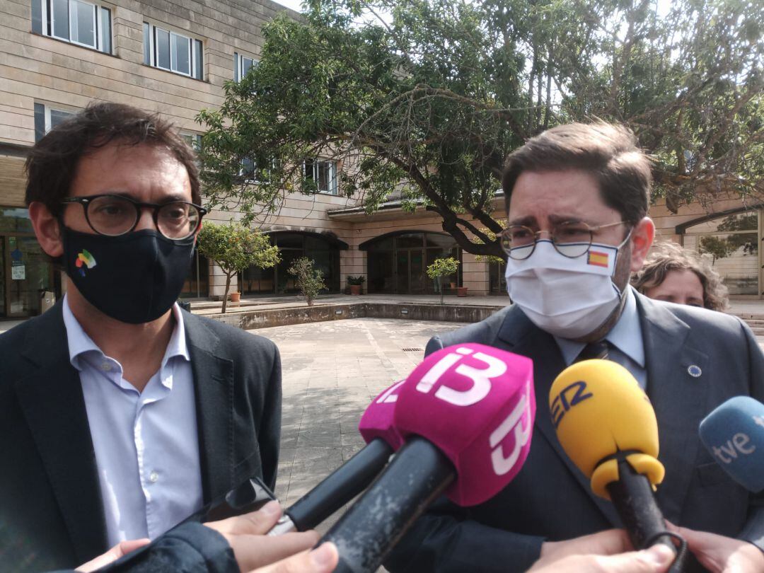 Iago Negueruela, conseller de Turismo, y Manuel Muñiz, secretario de Estado de España Global.