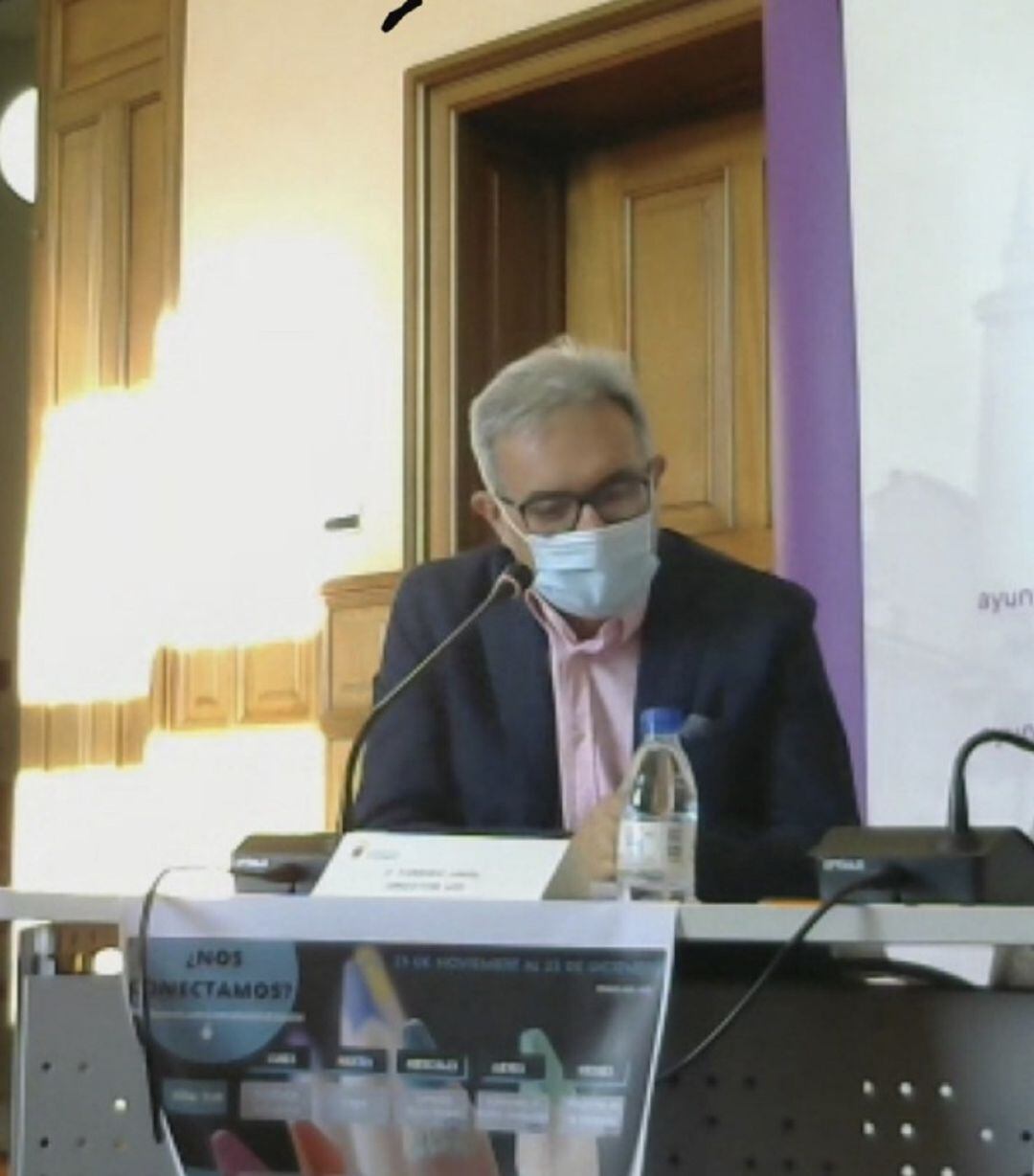 Cándido Abril, director de la UPP en la presentación de la programación online de los CEAS de Palencia