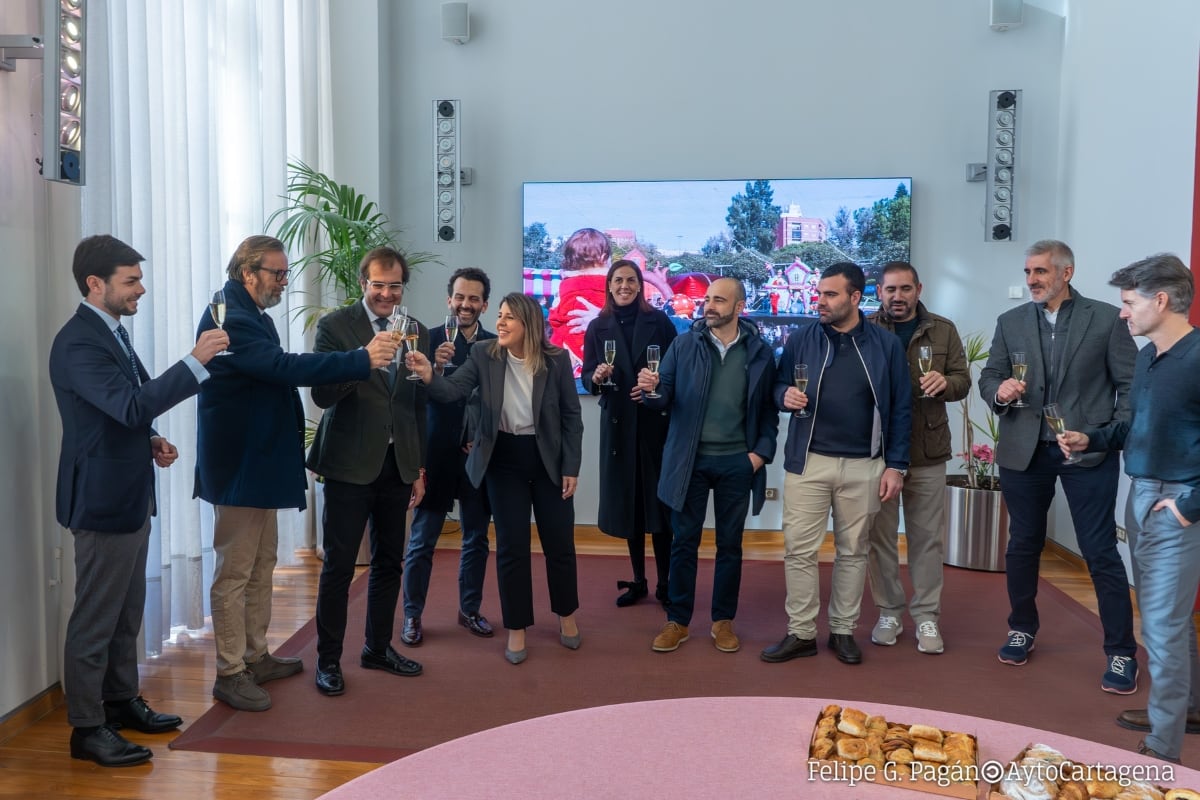 El Ayuntamiento baraja mantener el puerto en el recorrido definitivo de la Cabalgata de Reyes