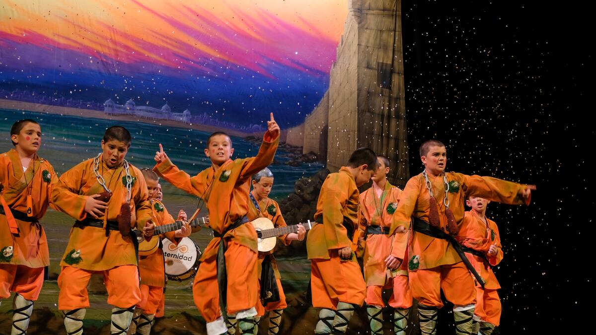 COAC 2022 | Así es la chirigota infantil 'Los saltamontes saltarines de las Cordilleras del Aculaero'