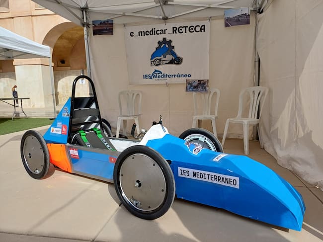 Los alumnos del IES Mediterráneo logran una invitación para el mundial de ingeniería escolar pero necesitan diez mil euros para costear la logística del viaje