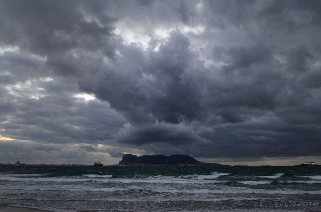 Temporal en el Estrecho.