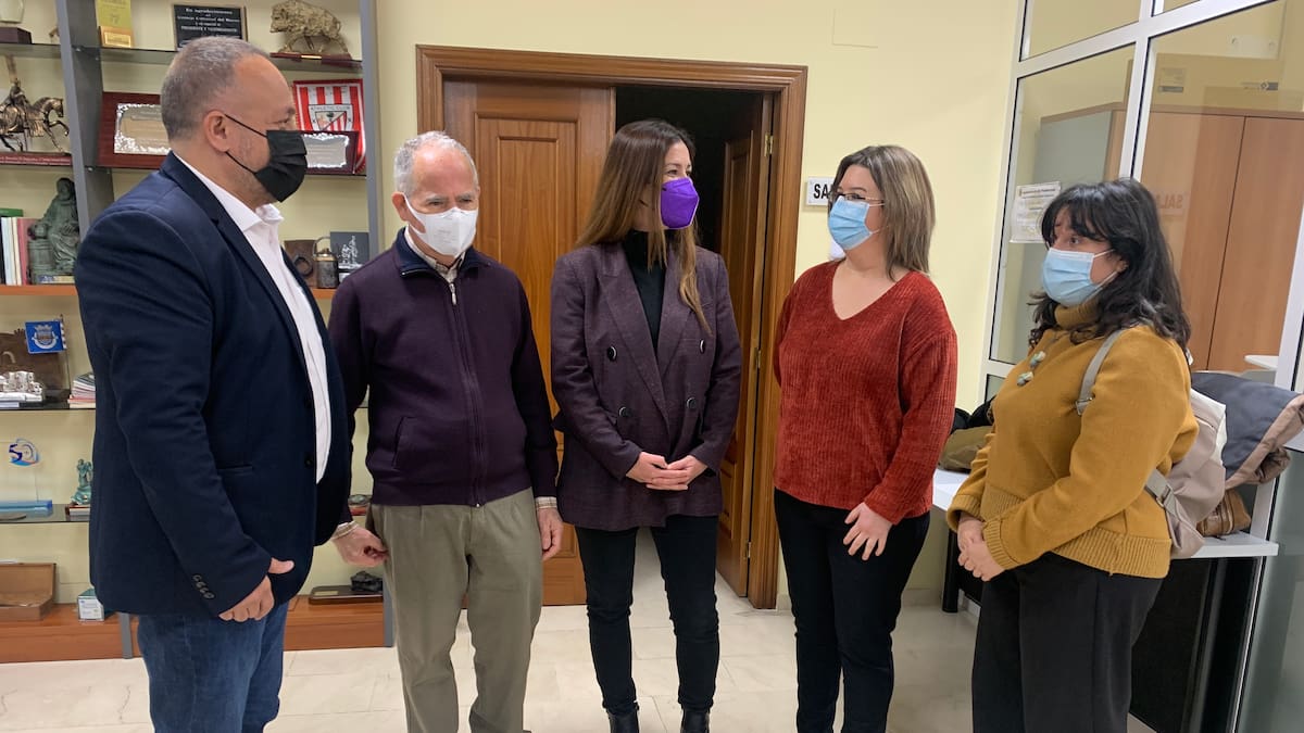 Cáritas abre una red laboral a través del Consejo Comarcal para sacar a mujeres de la prostitución