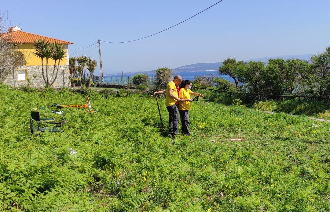 El equipo de la Uvigo, en la isla de Ons