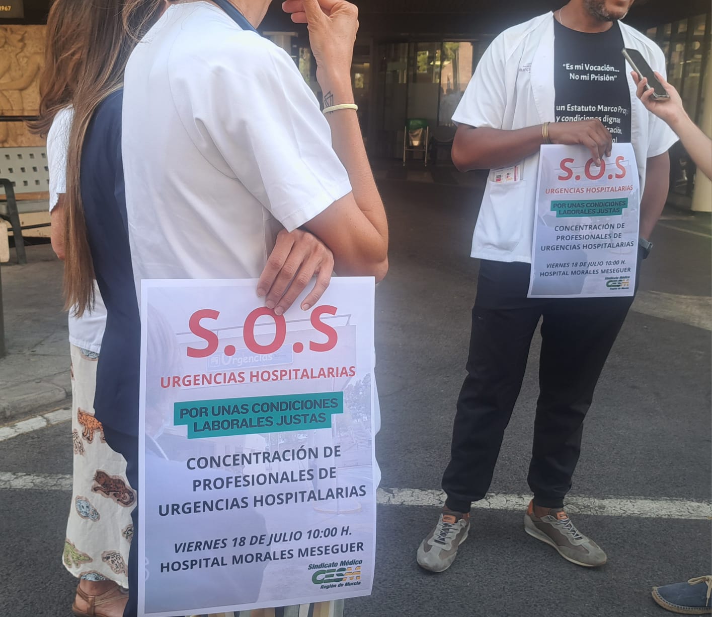 Protesta de los médicos de Urgencias en el Morales Meseguer