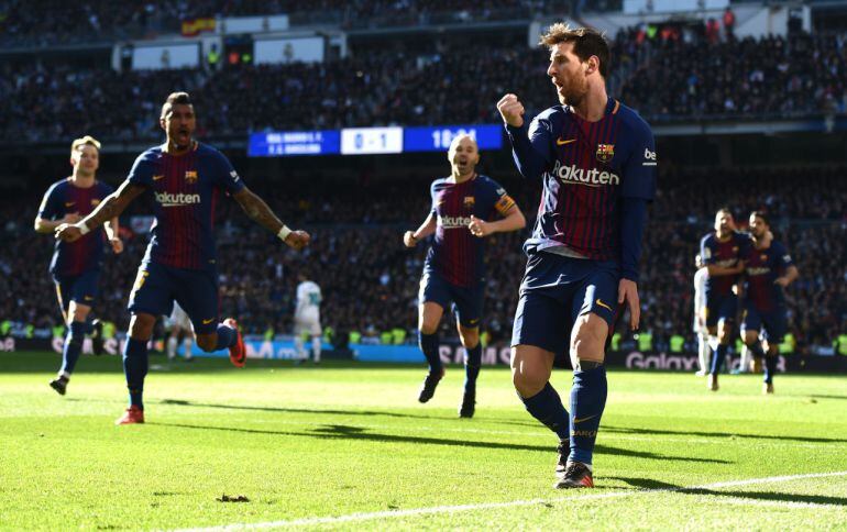 Leo Messi celebra su gol en el último Clásico jugado en el Bernabéu.