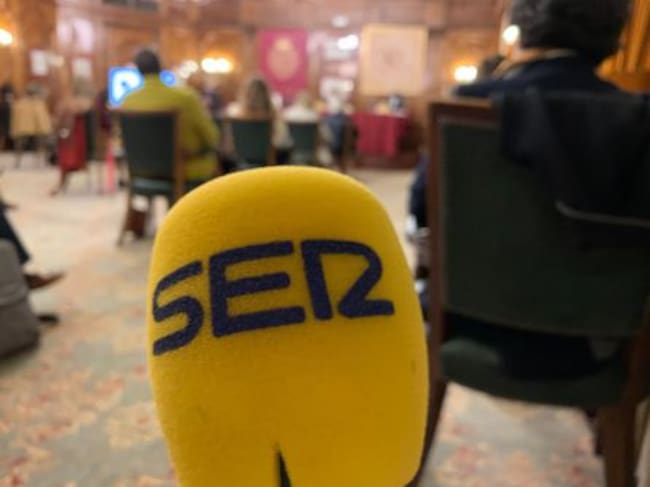 El público ha estado limitado por la COVID-19 y se ha tenido que distanciar para mantener los requisitos sanitarios