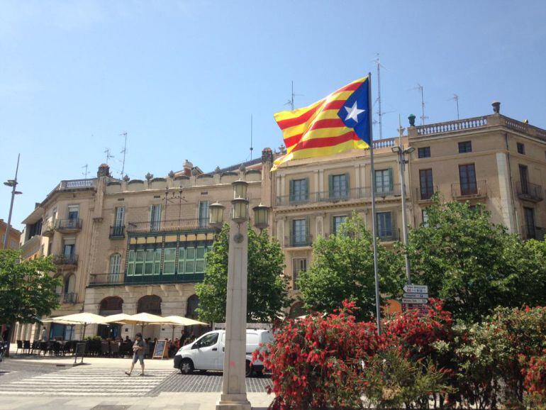 L'estelada de la Rambla de Figueres