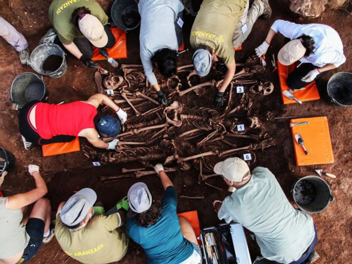 Las asociaciones memorialistas de la Comunidad trasladan a la Junta las carencias del proyecto de decreto de Memoria Histórica