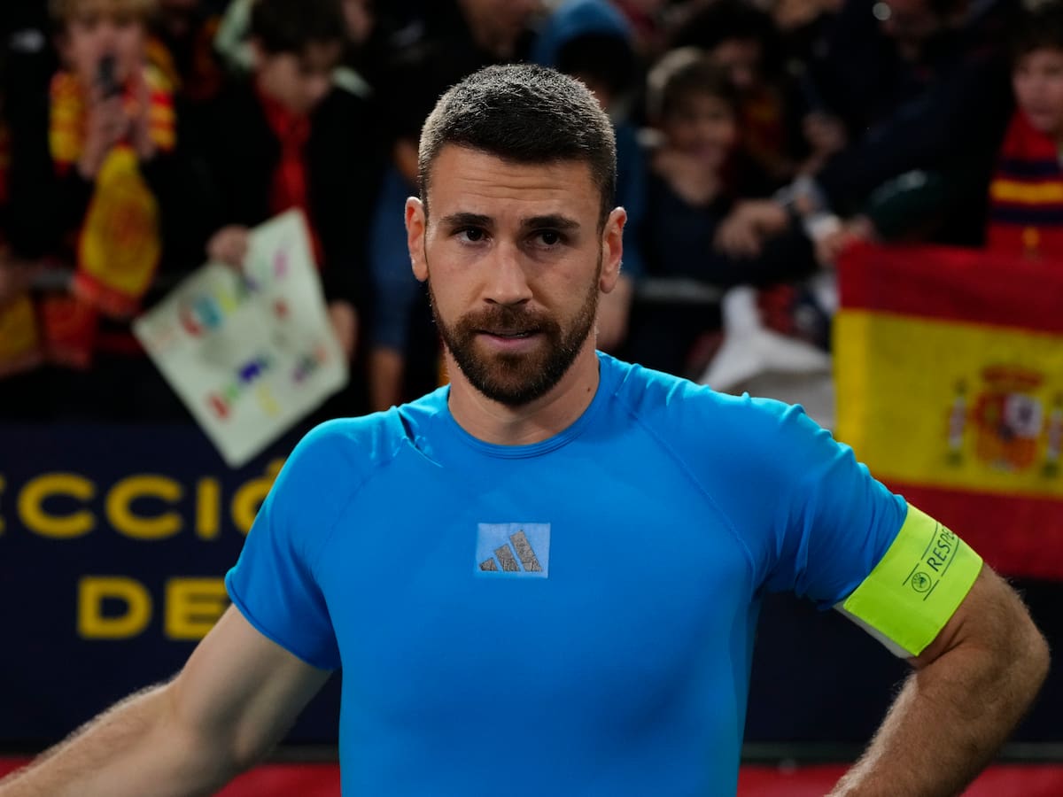 Moyá pone a Joan García en el mismo escalón que Courtois, pero opta por Unai Simón: "Debe ser el titular en la Selección"