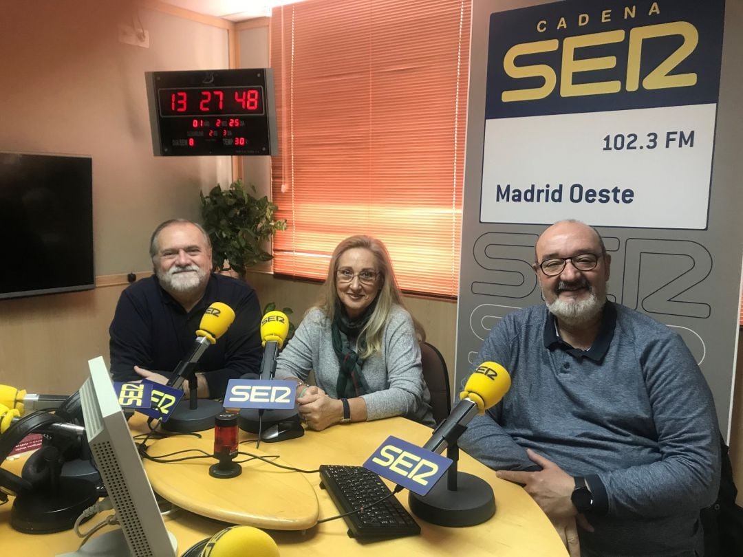 Pepe Labad, Esther Rodríguez y Gonzalo Arjona de la Asociación Madrileña de Escritores