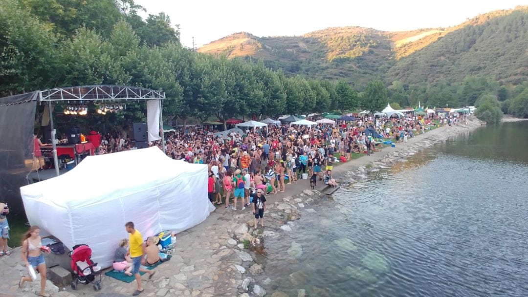 Playa fluvial Villafranca durante el Fiestizaje 19