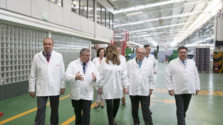 Visita de Susana Díaz a la cooperativa Vicasol.