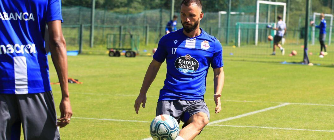 Çolak en un entrenamiento