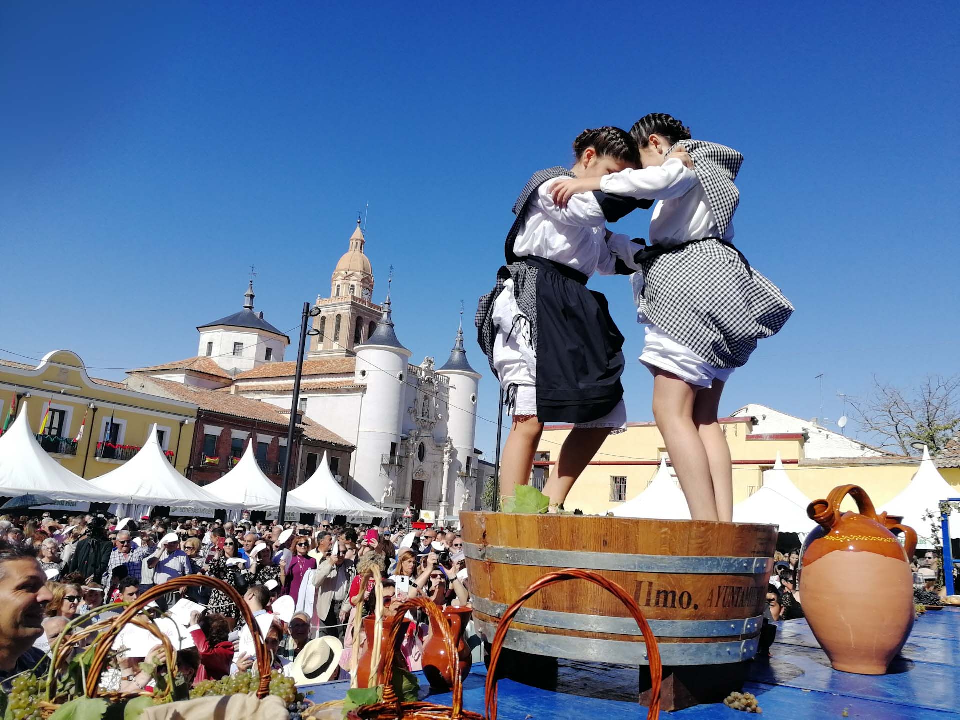 Labores tradicionales en la Fiesta de la Vendimia de Rueda