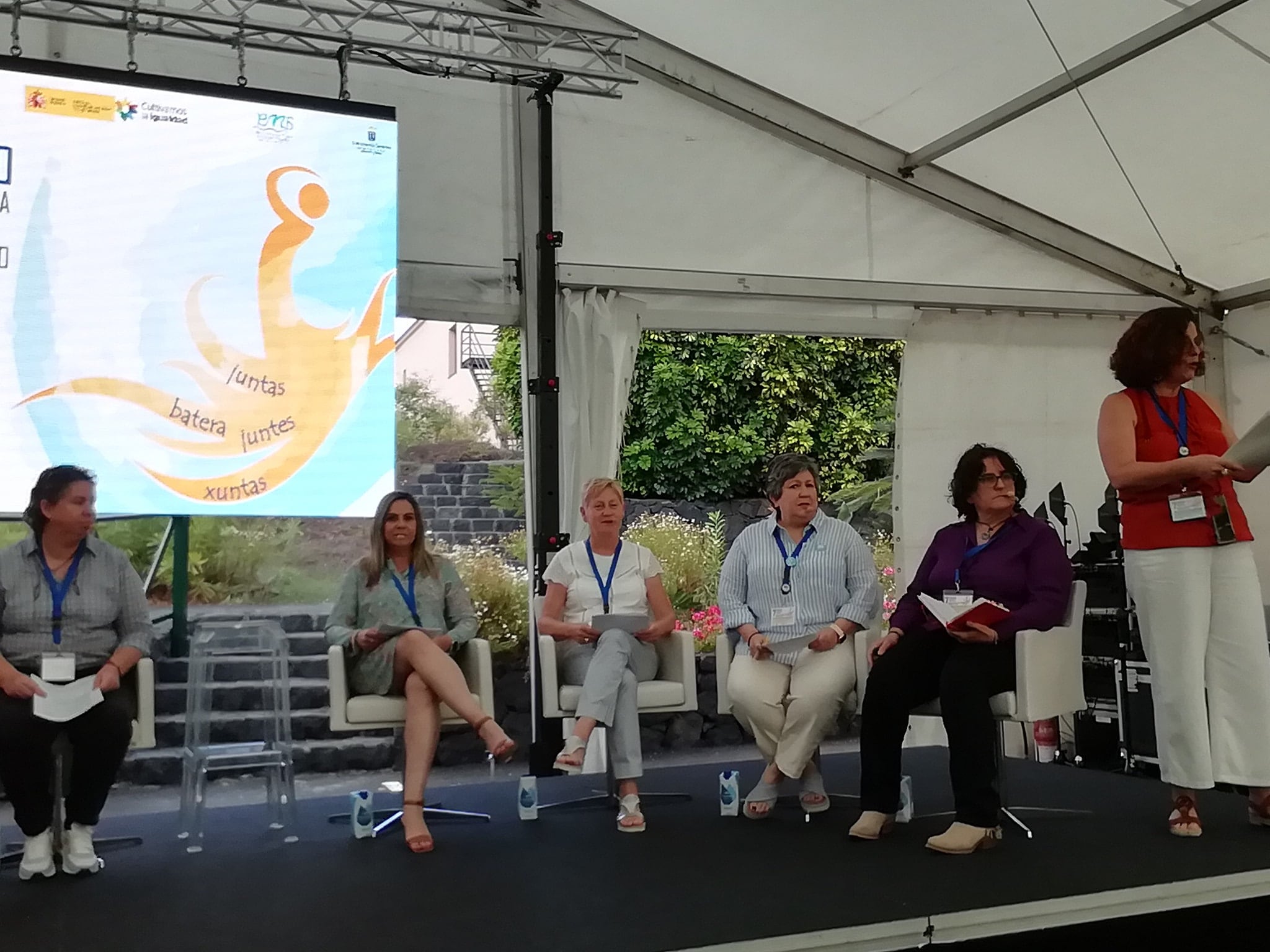 Raquel Llopis participando en la ponencia en el Congreso de La Palma.