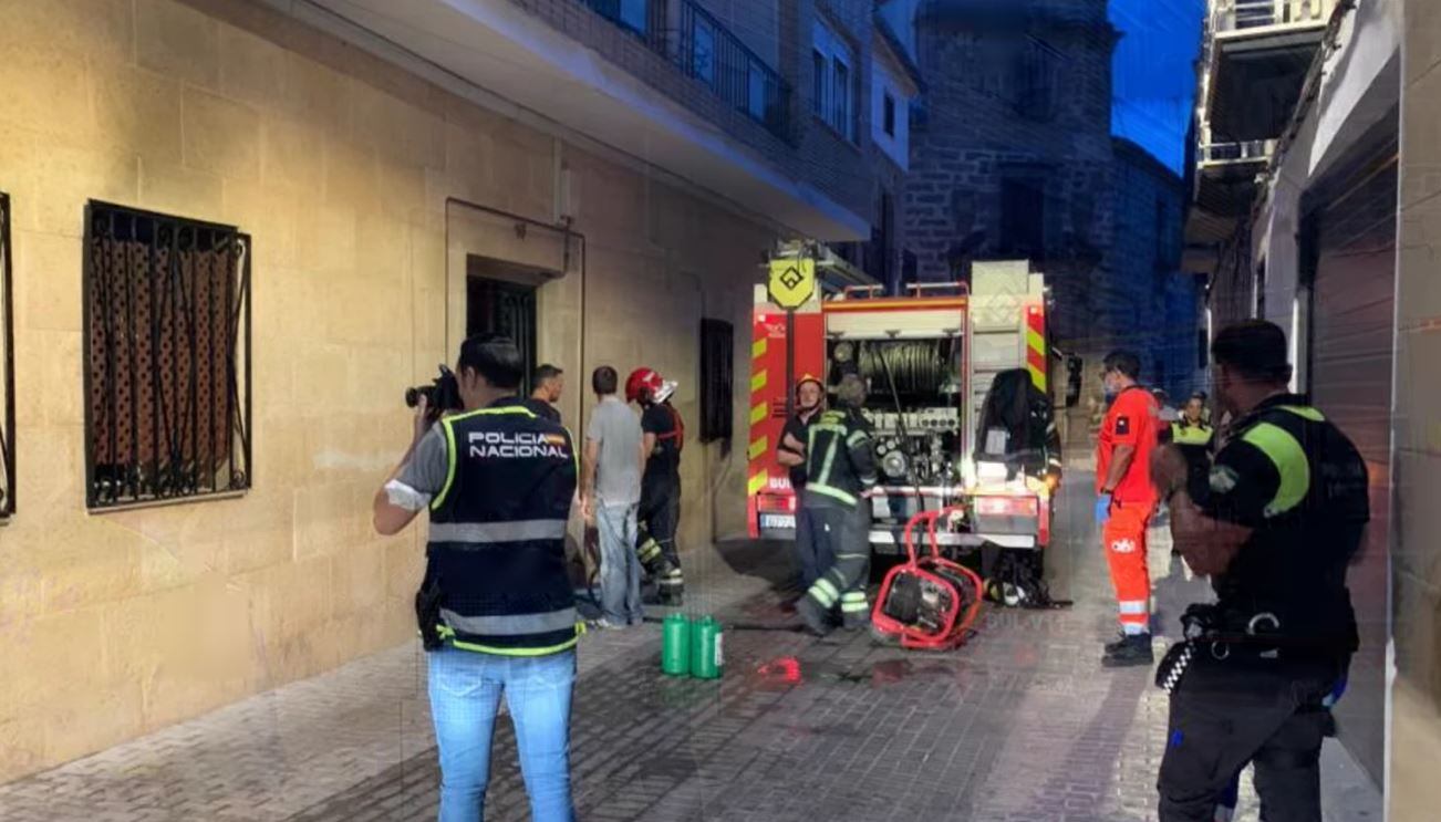 Incendio pensión de Linares.