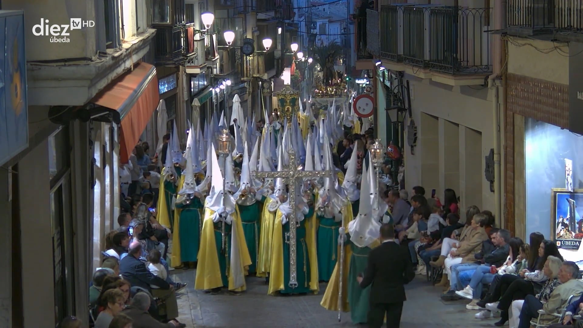 Inicio de la Magna Procesión General de Semana Santa en Úbeda