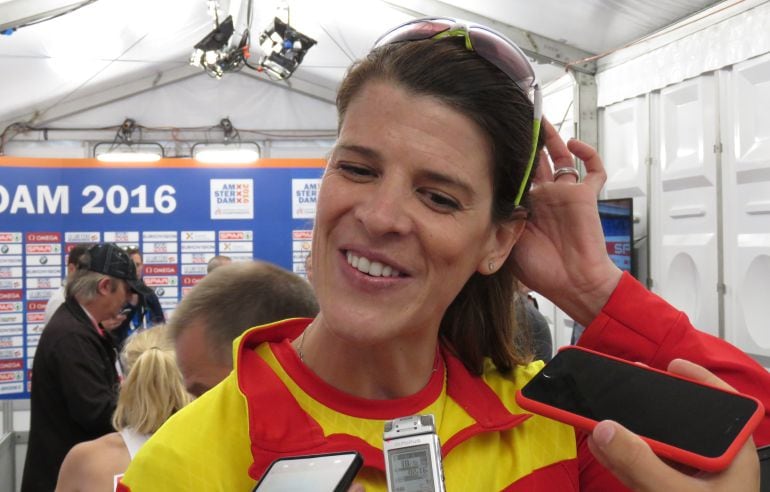 Ruth Beitia en zona mixta tras clasificarse para la final