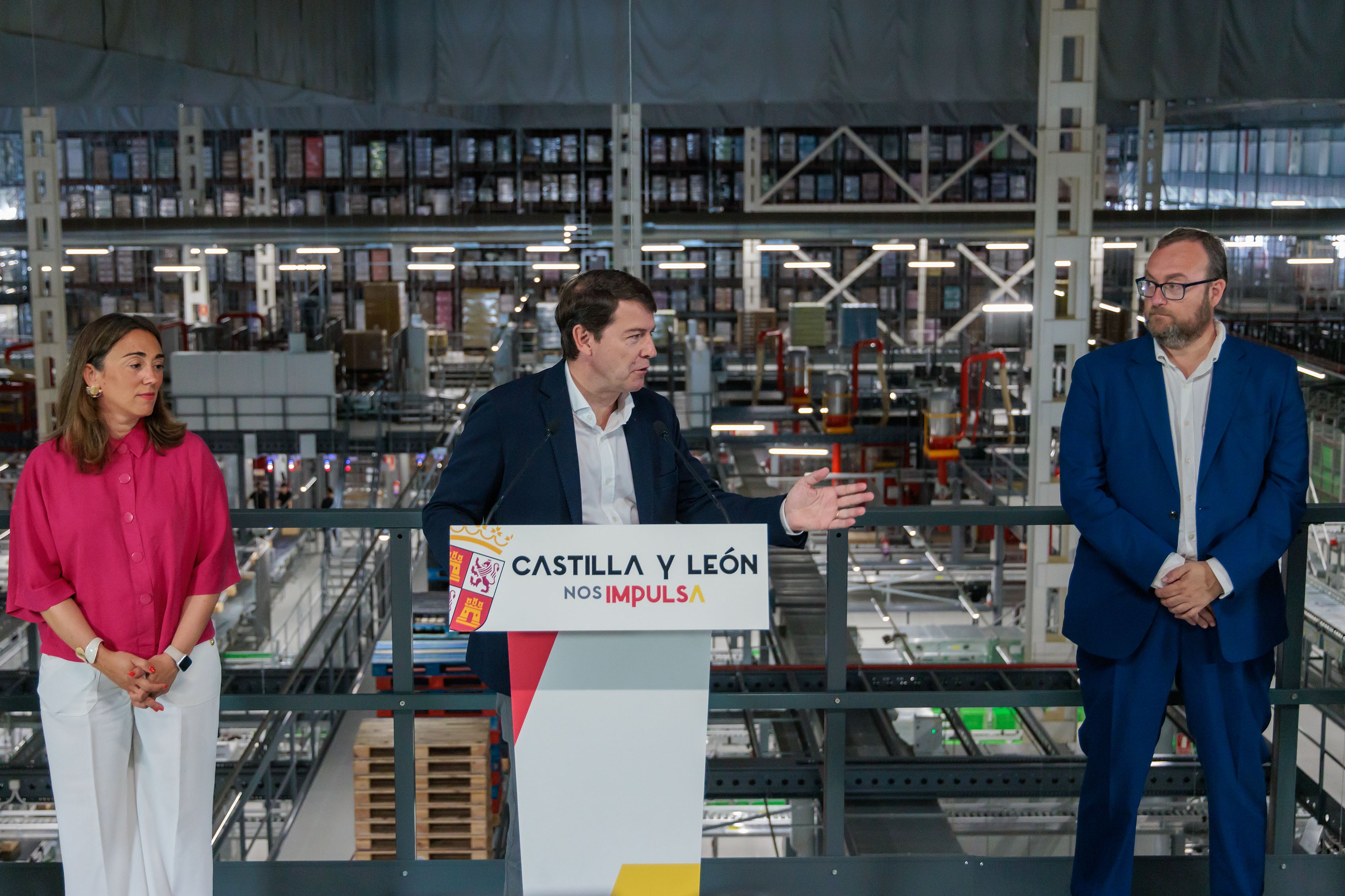 Mercadona, compañía de supermercados físicos y de venta online, ha recibido al presidente de la Junta de Castilla y León, Alfonso Fernández Mañueco