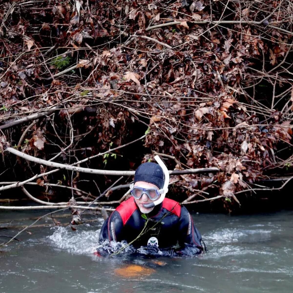 Buscan a un menor desparecido en Almoradí mientras se bañaba en el río Segura