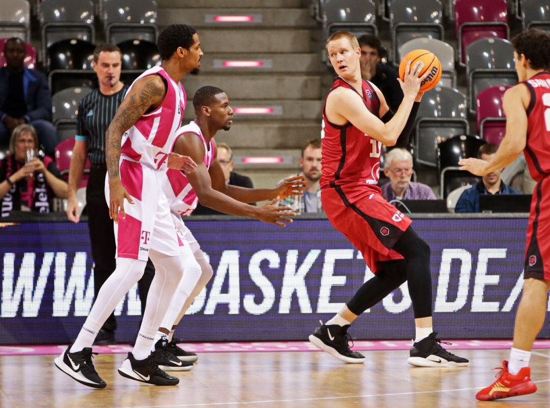Casademont Zaragoza perdió ante el Bonn en su estreno en Europa