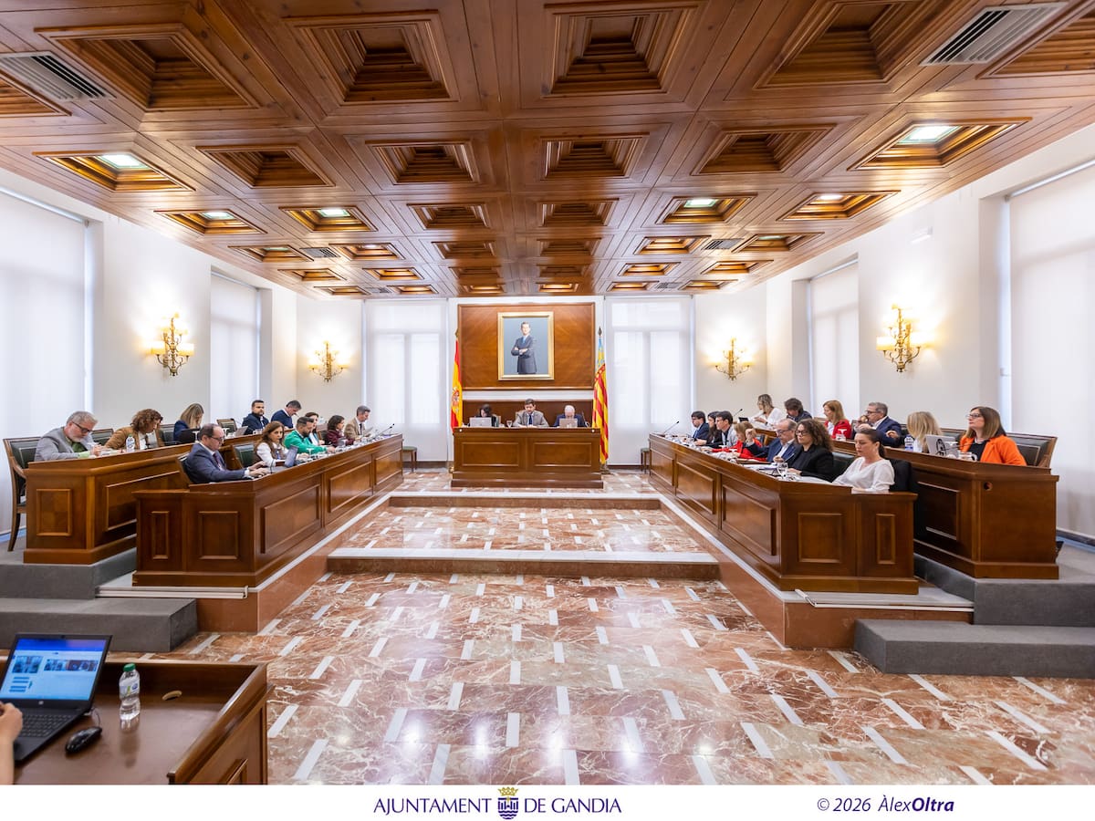Gobierno y oposición de Gandia se echan en cara facturas en gastos no justificados