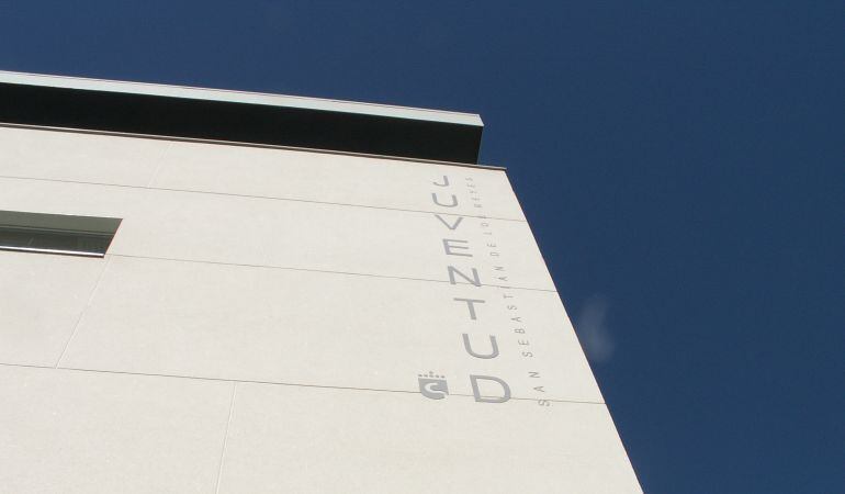 El Centro Joven Sanse se encuentra en la Avenida de Valencia, 3