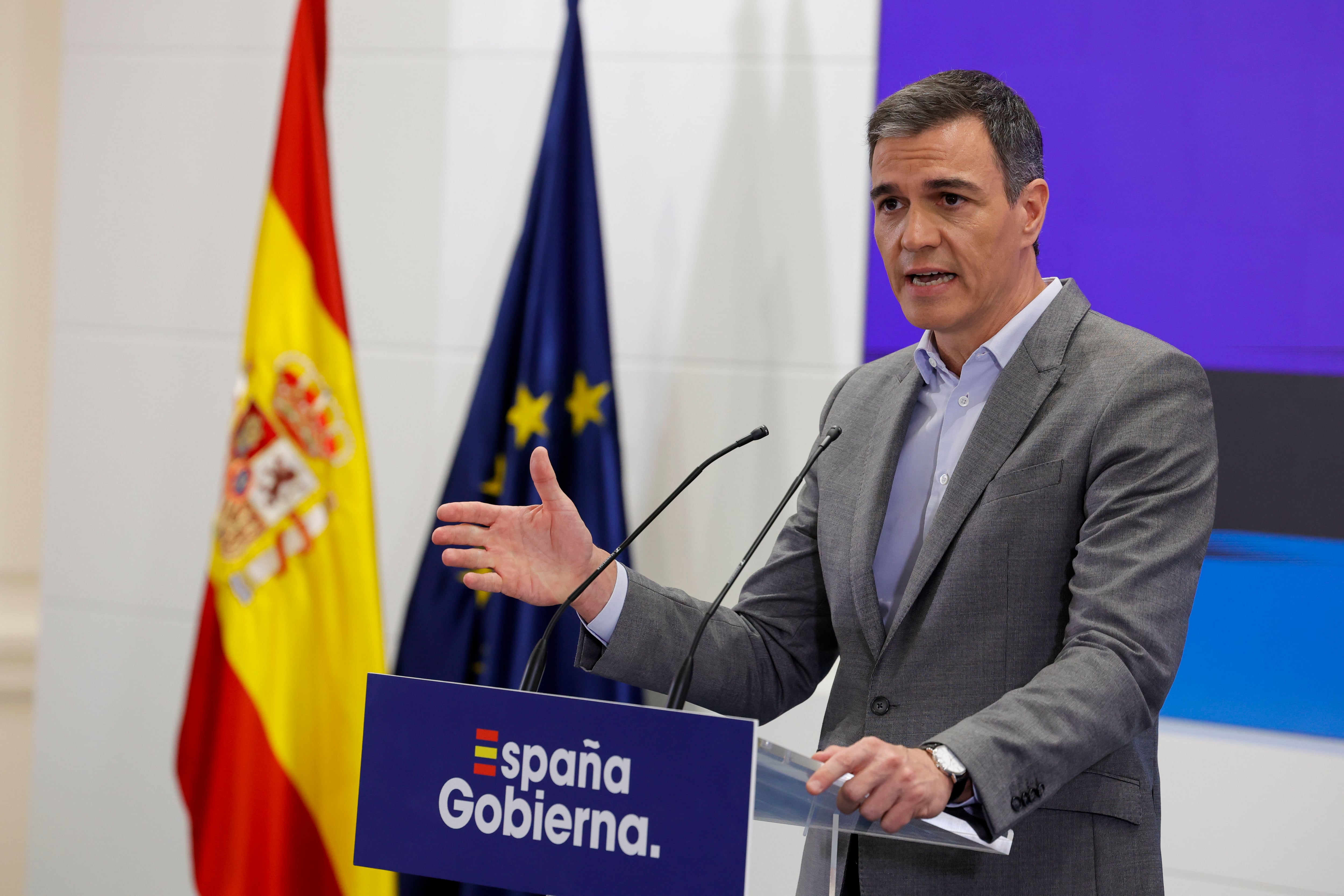 El presidente del Gobierno, Pedro Sánchez, tras la firma de convenios entre los ministerios de Vivienda y Economía y el Instituto de Crédito Oficial (ICO).