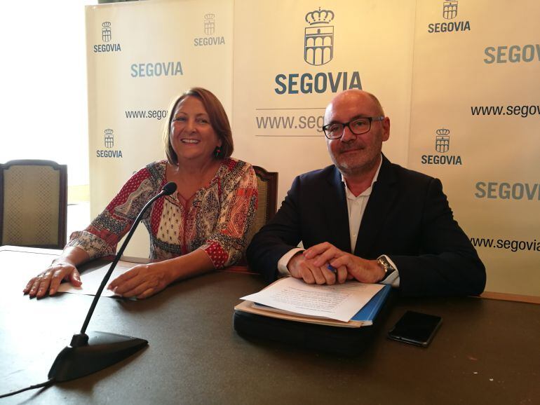 La concejala Marian Rueda junto a Raúl Sánchez gerente de Mondo Ibérica