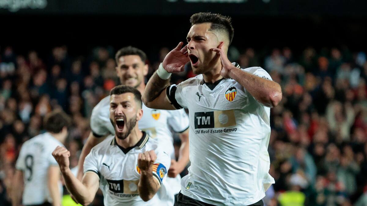 Hugo Duro y el Valencia se citan para abordar su renovación en cuanto acabe la temporada