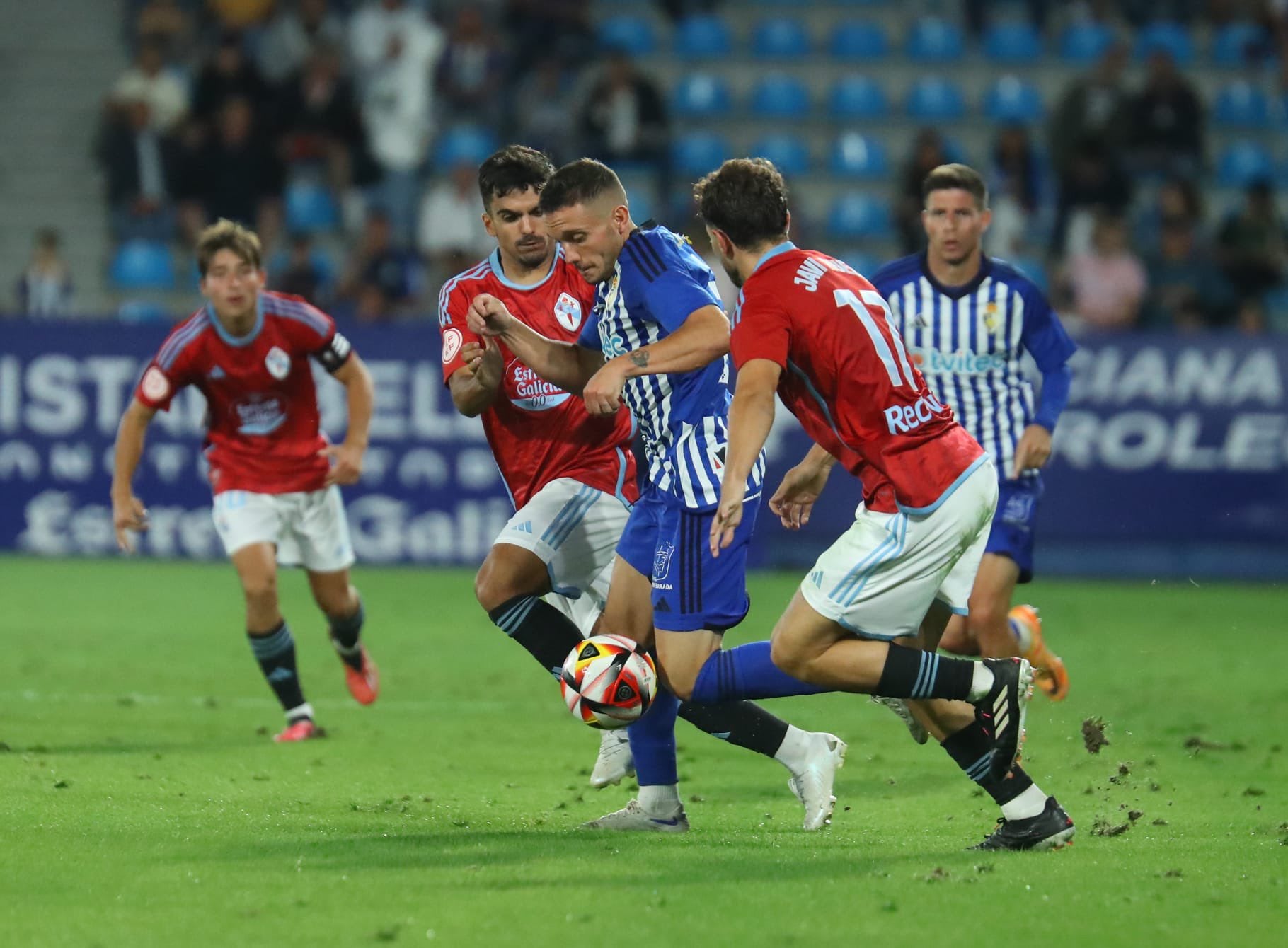 El Celta Fortuna dominó un partido que acabó resolviendo la Deportiva desde el punto de penalty