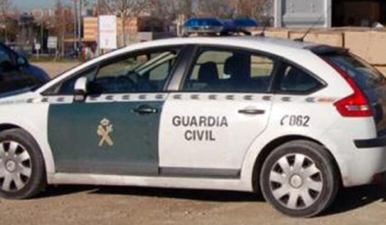 La Guardia Civil ha recueprado en Motril un coche robado en Fuenlabrada. 