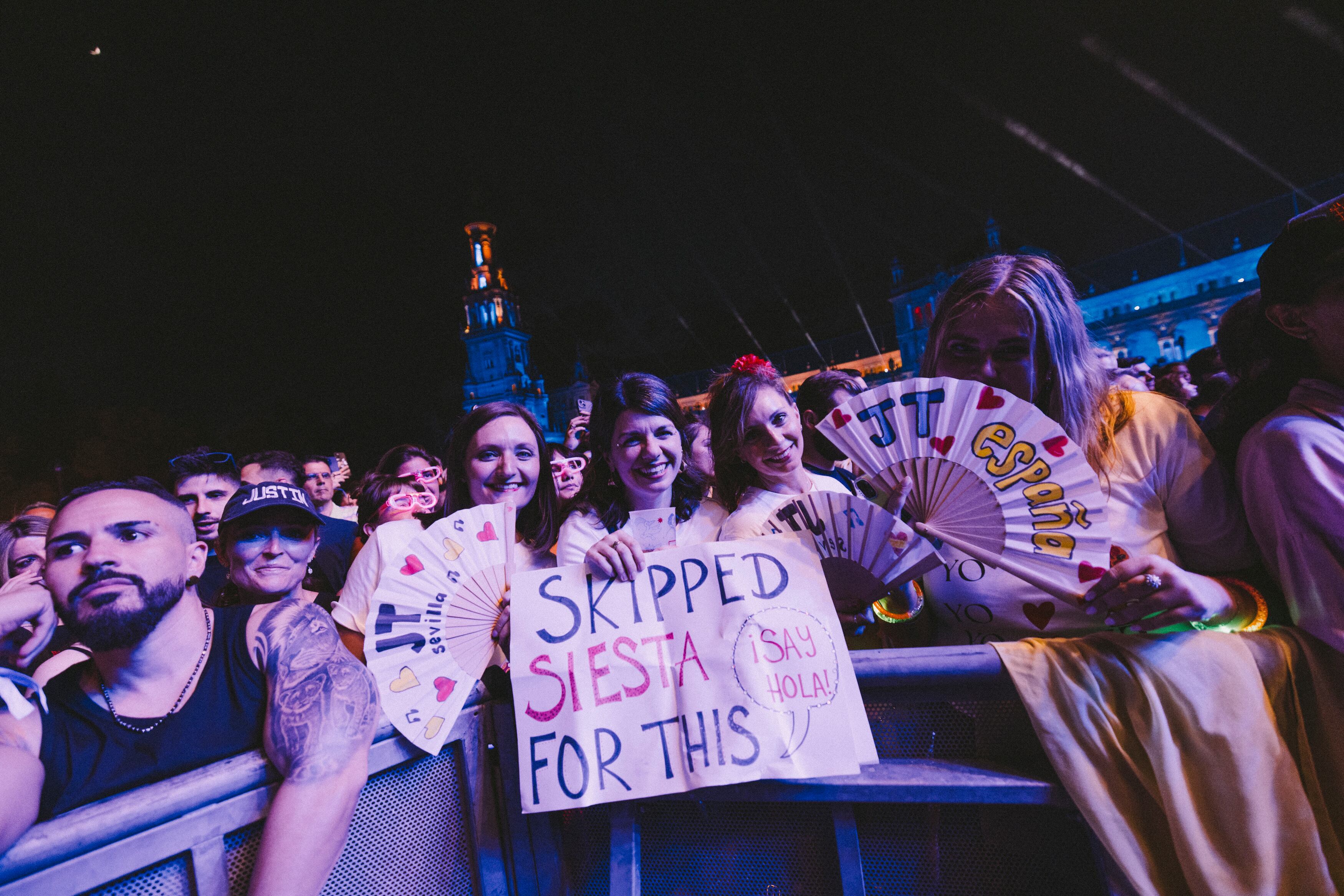 Fans de Justin Timberlake en el Icónica Santalucía Sevilla Fest