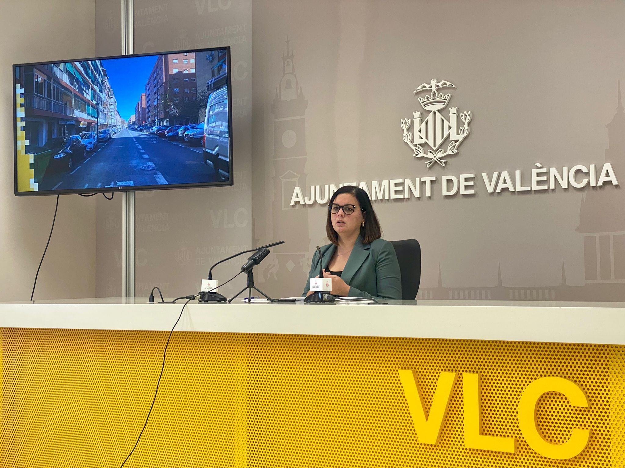 Sandra Gómez presenta el proyecto de reurbanización de la avenida de la Malva-rosa