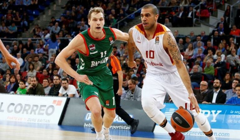 Jaka Blazic en el partido ante el Galatasaray.