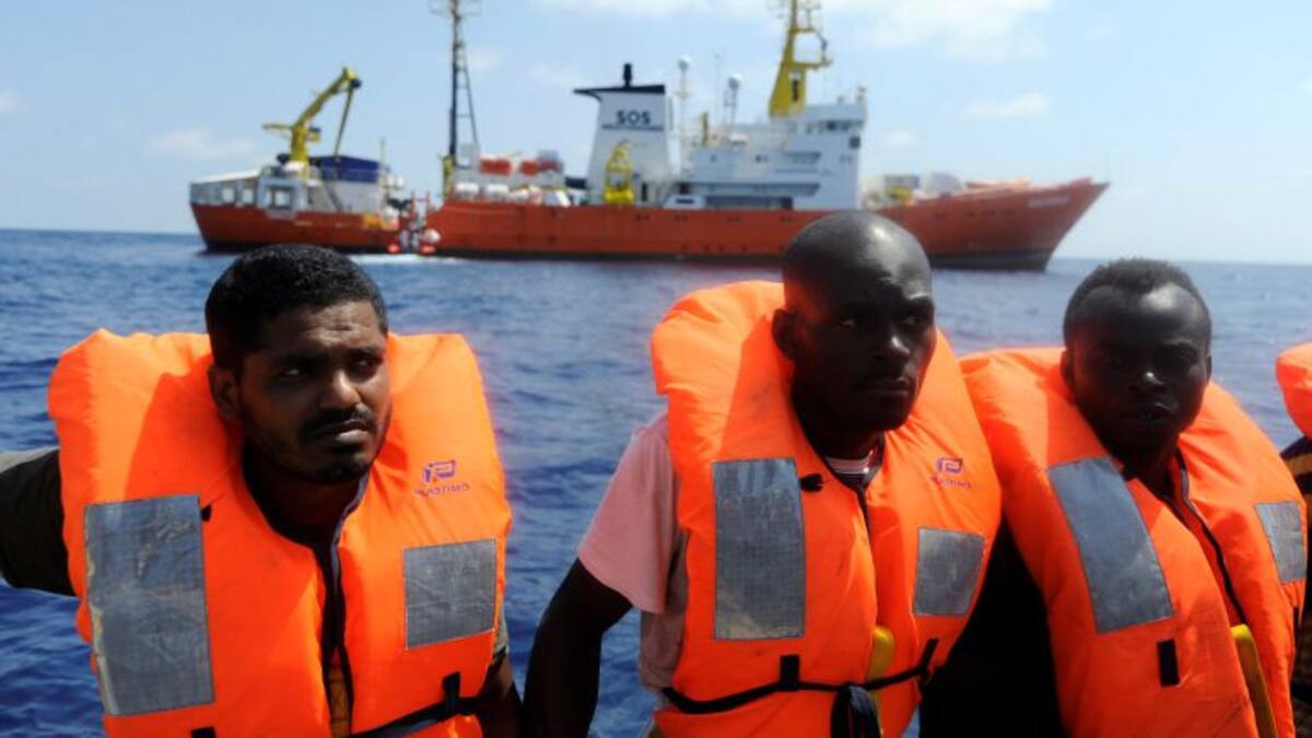 David Noguera: "Vamos sin rumbo fijo esperando que algún país se ofrezca para acoger a los rescatados"