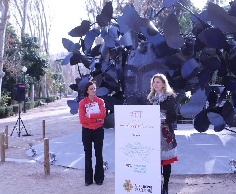 Presentación de la escultura &#039;Mariposas&#039; de Manolo Valdés