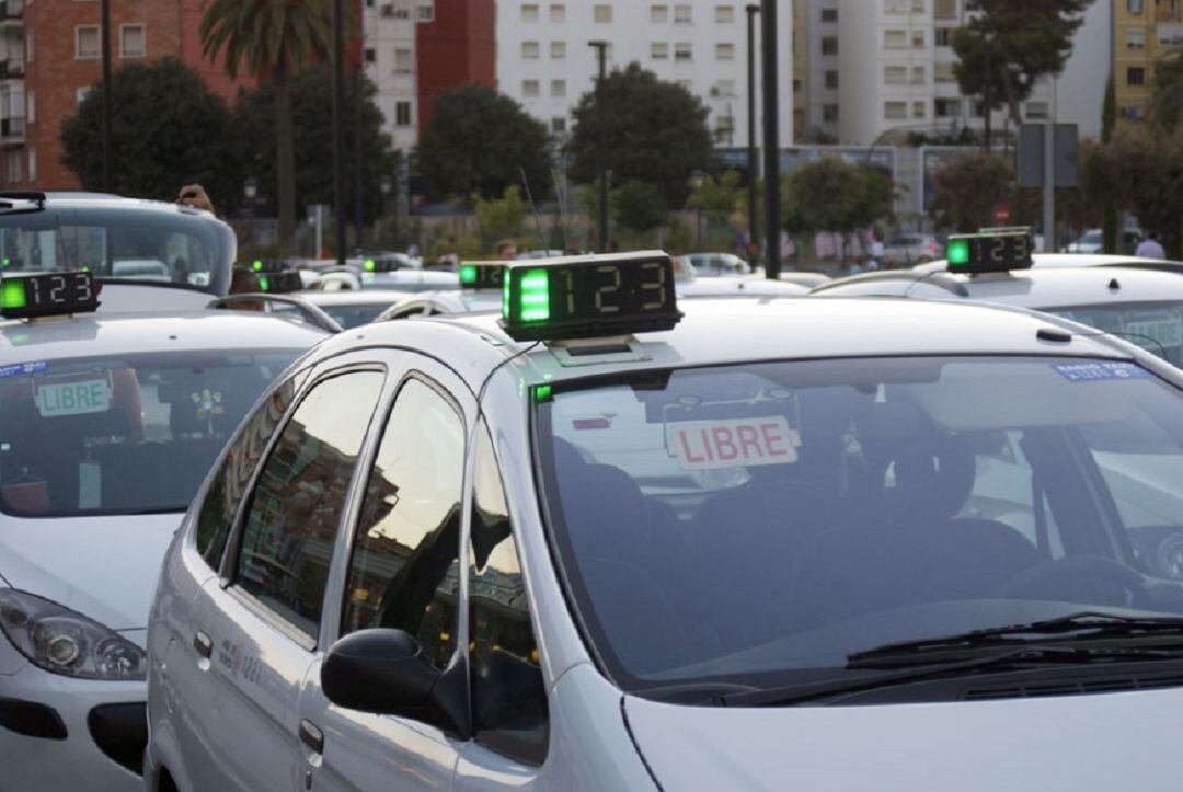 Taxis en València (archivo)