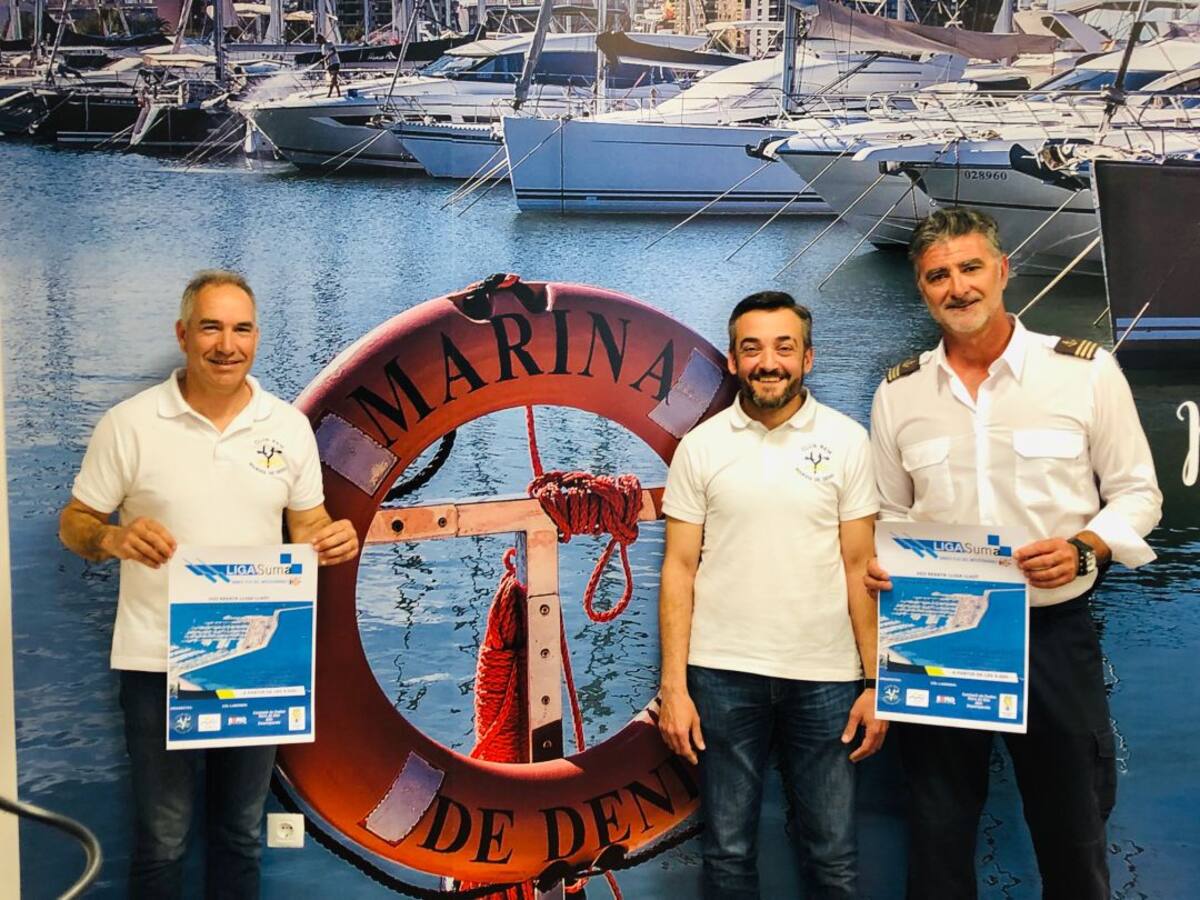700 remeros participan en el XXXII Trofeo Mare de Déu de remo en Dénia
