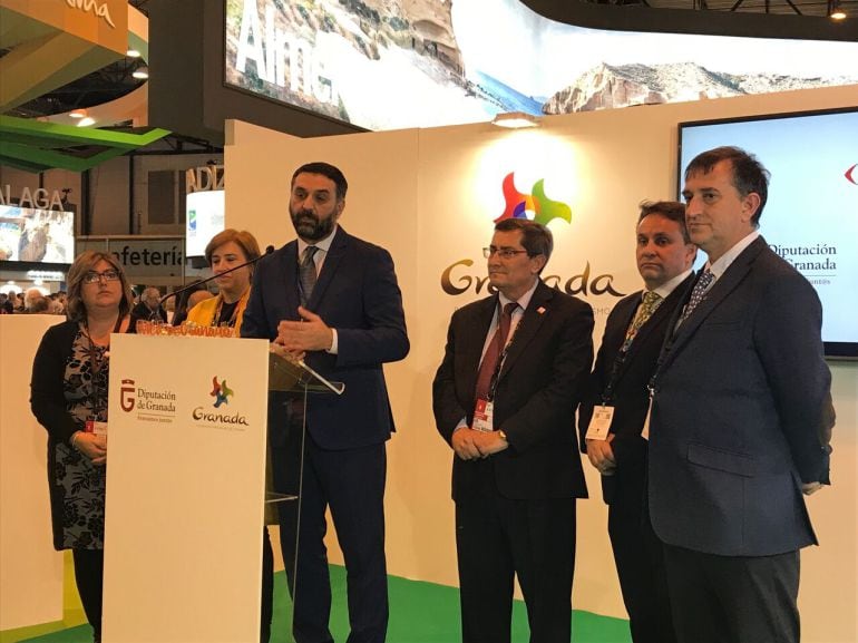 El consejero de Turismo ha participado en el acto celebrado en Fitur