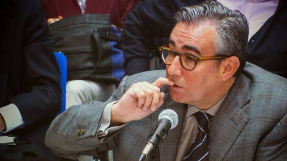 Facturas, mentiras y cintas de vídeo