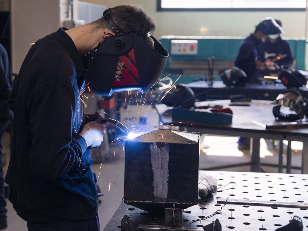 Euskadi registra en abril 3.039 parados menos y sitúa su cifra de desempleados en 126.982