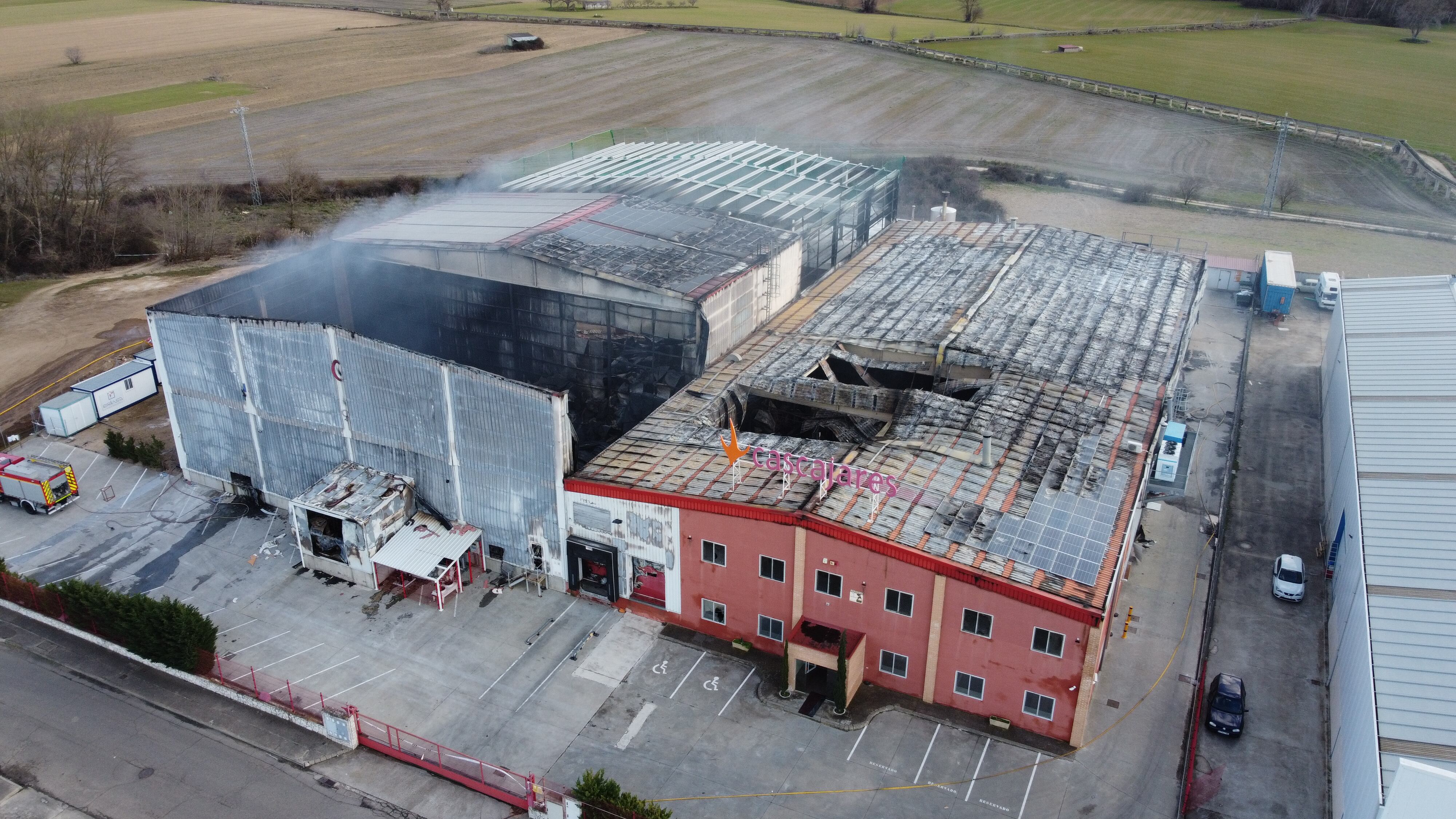 Imagen de la fábrica de Cascajares tras el incendio