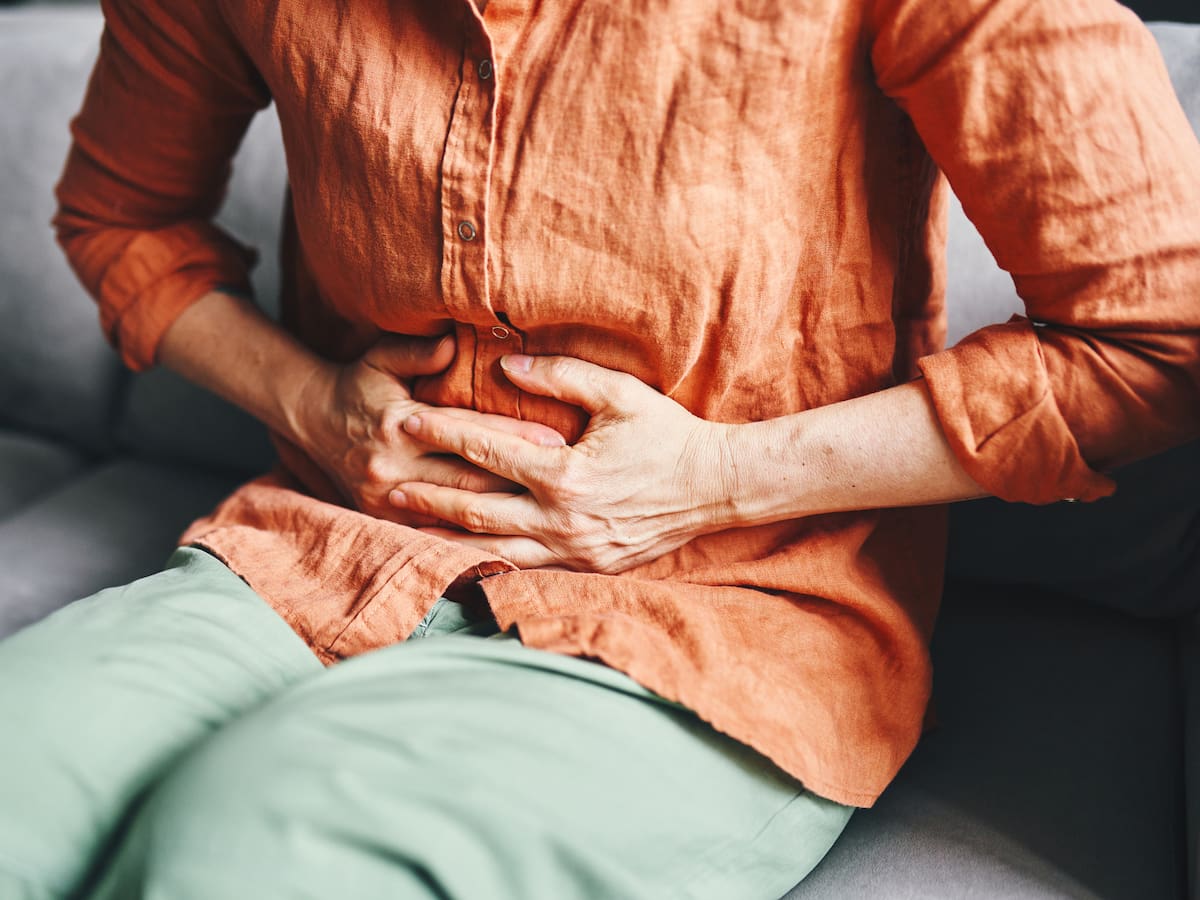 El doctor Bueno explica en 'El Faro' cuándo un dolor estomacal debe preocupar