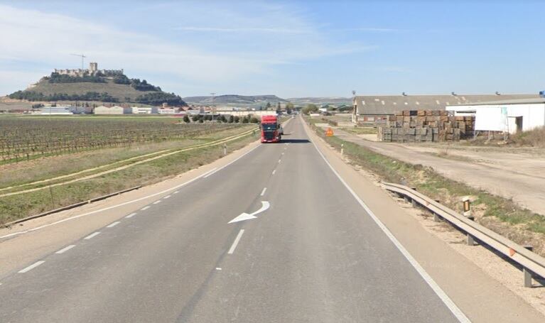 Un tramo de la N-122 a su paso por Peñafiel