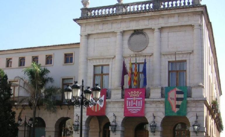 Fachada del Ayuntamiento de Gandía.