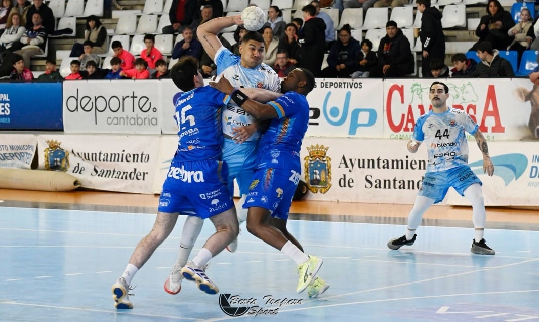 Macapá, durante un partido en La Albericia.